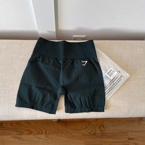 New never worn Gymshark dark green shorts medium